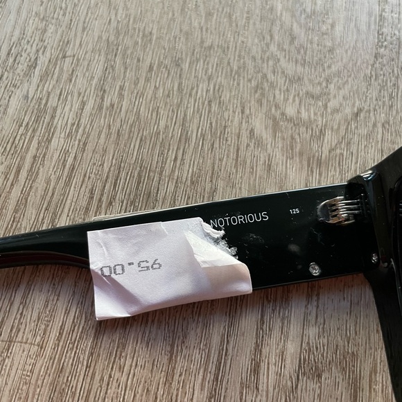 quay australia notorious black & gold oversized square shape sunglasses eyewear - Picture 4 of 4